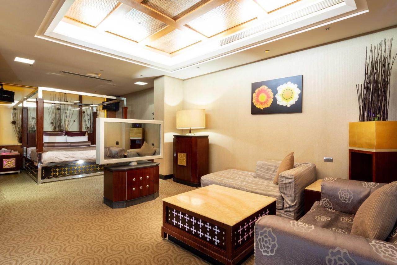 In-Stone Motel Taipei Bagian luar foto