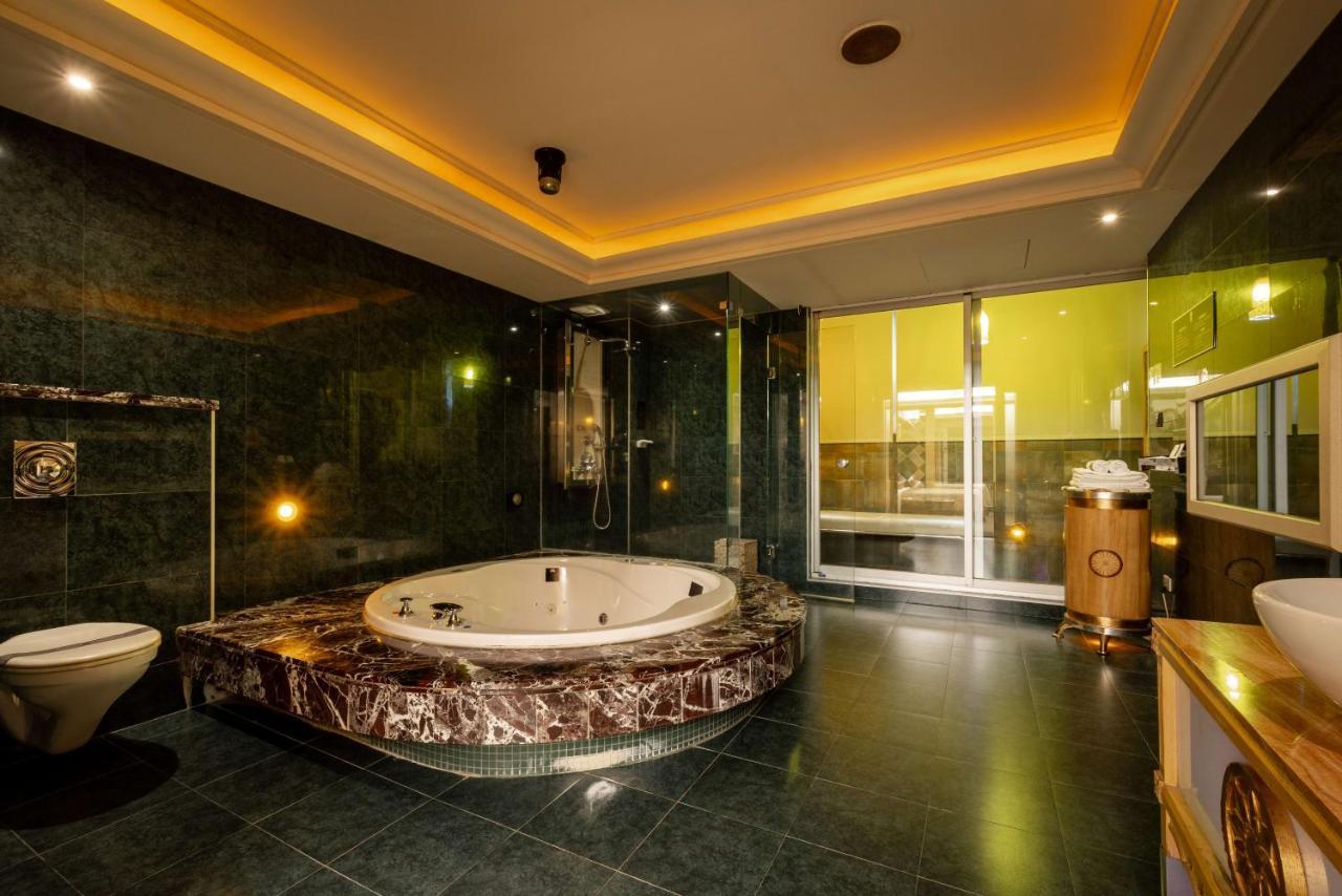 In-Stone Motel Taipei Bagian luar foto