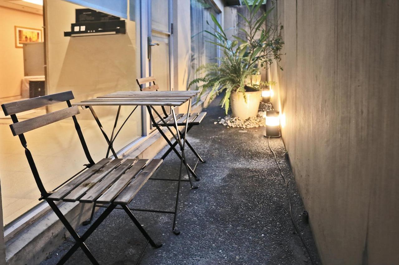 In-Stone Motel Taipei Bagian luar foto